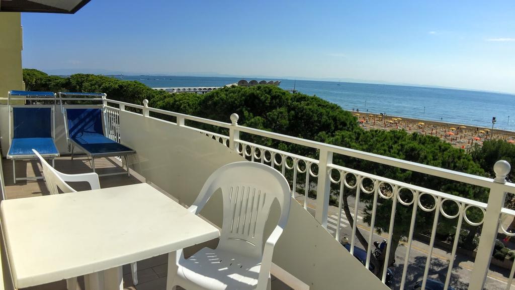 Hotel Miramare Lignano Sabbiadoro Exterior foto