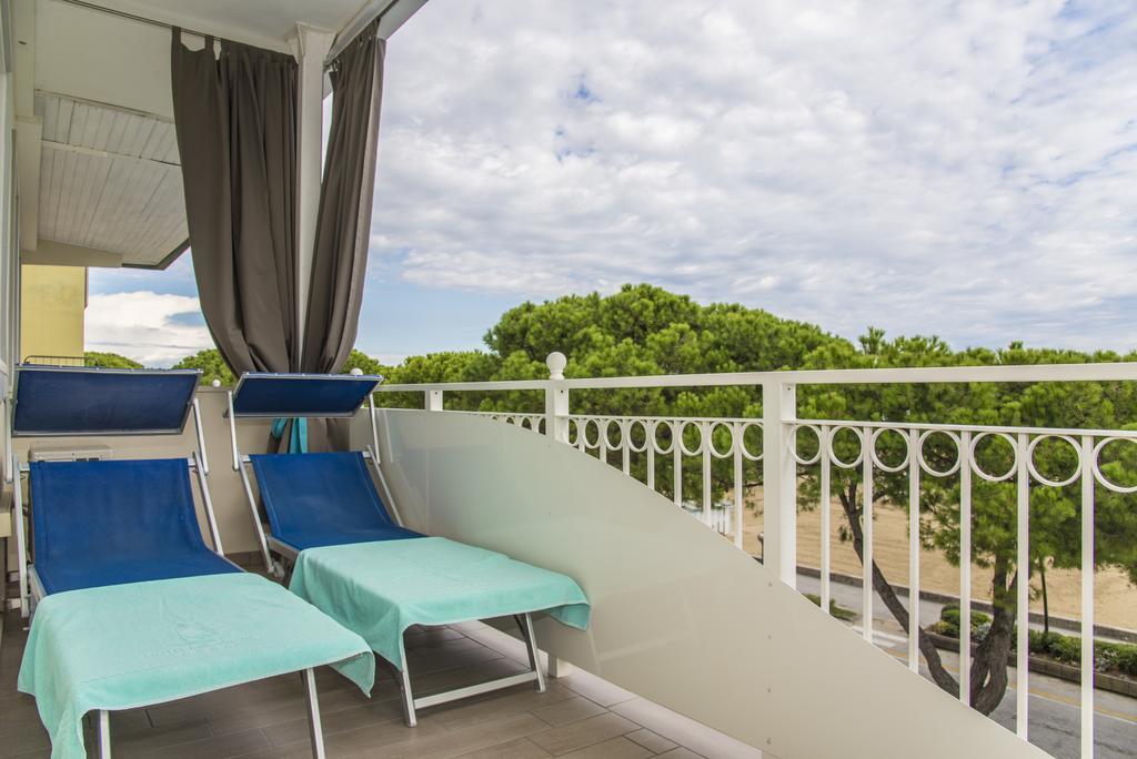 Hotel Miramare Lignano Sabbiadoro Exterior foto