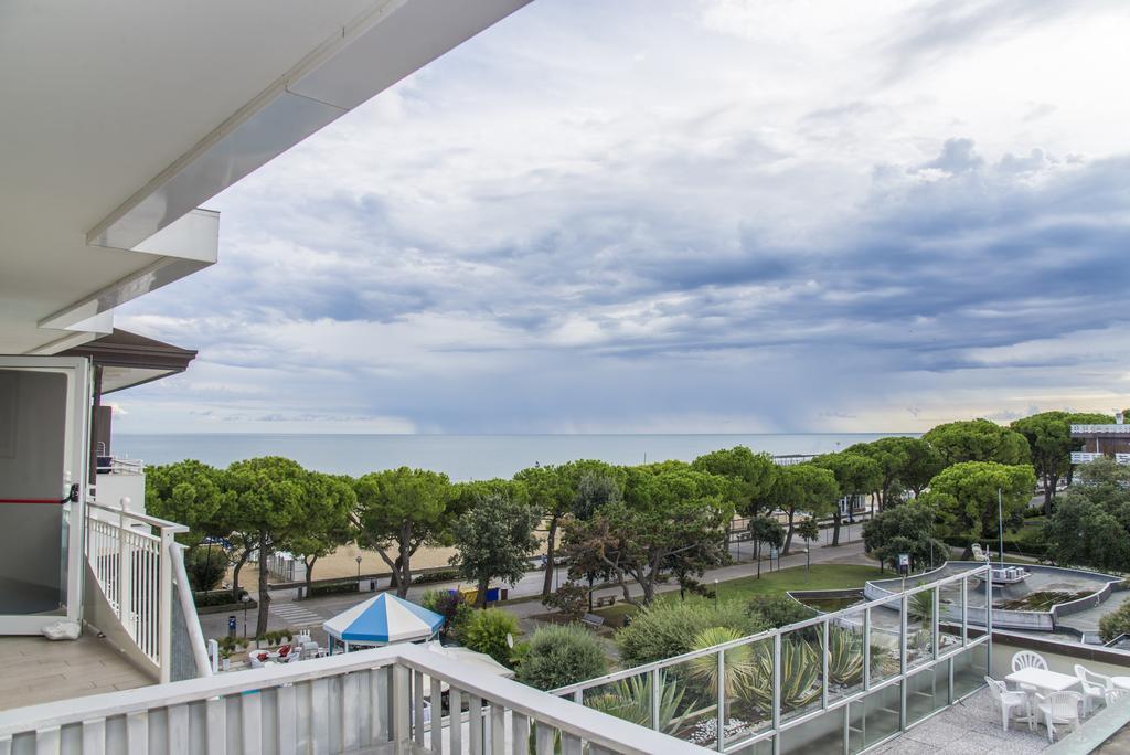Hotel Miramare Lignano Sabbiadoro Exterior foto